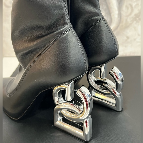 DOLCE AND GABBANA DG Heel Pointed Toe Bootie EU:38 - Picture 6 of 12